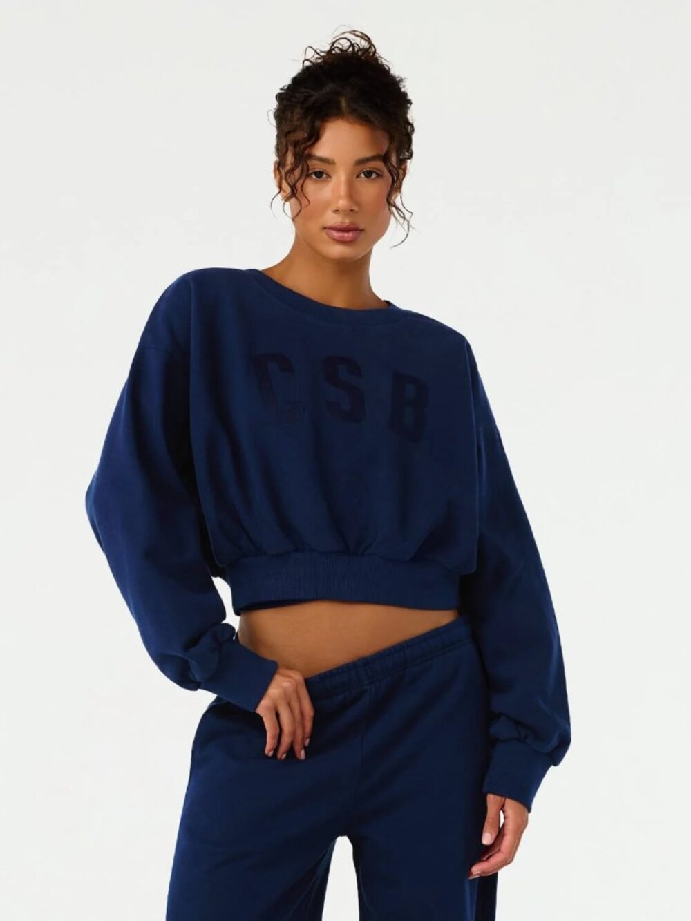 CSB Cropped Crew Neck in Navy, Size Medium